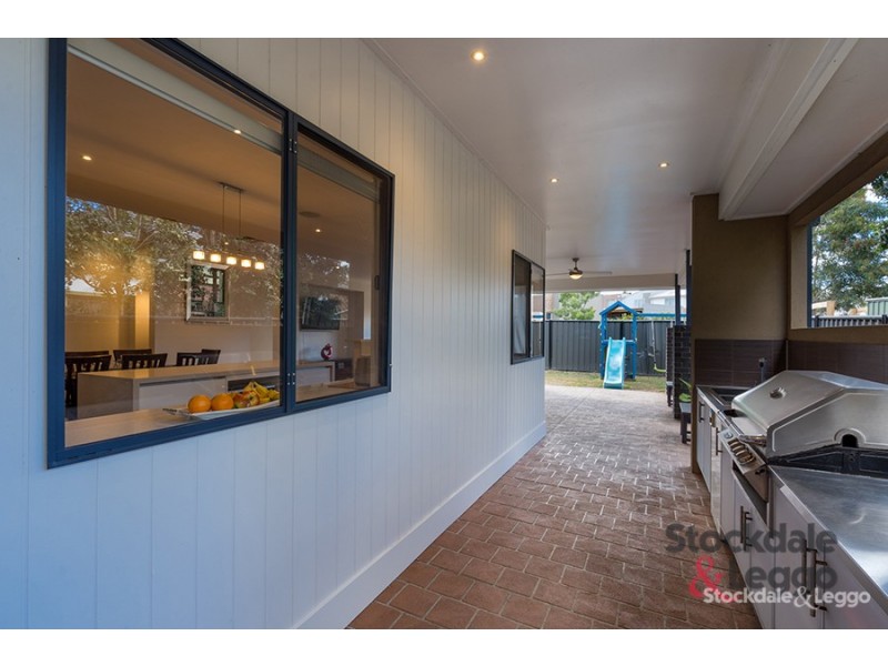 5 Nottingham Close, Craigieburn VIC 3064