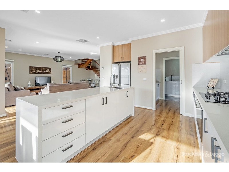 16 Reveille Way, Mickleham VIC 3064