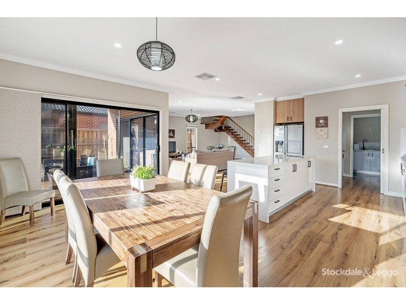 16 Reveille Way, Mickleham VIC 3064