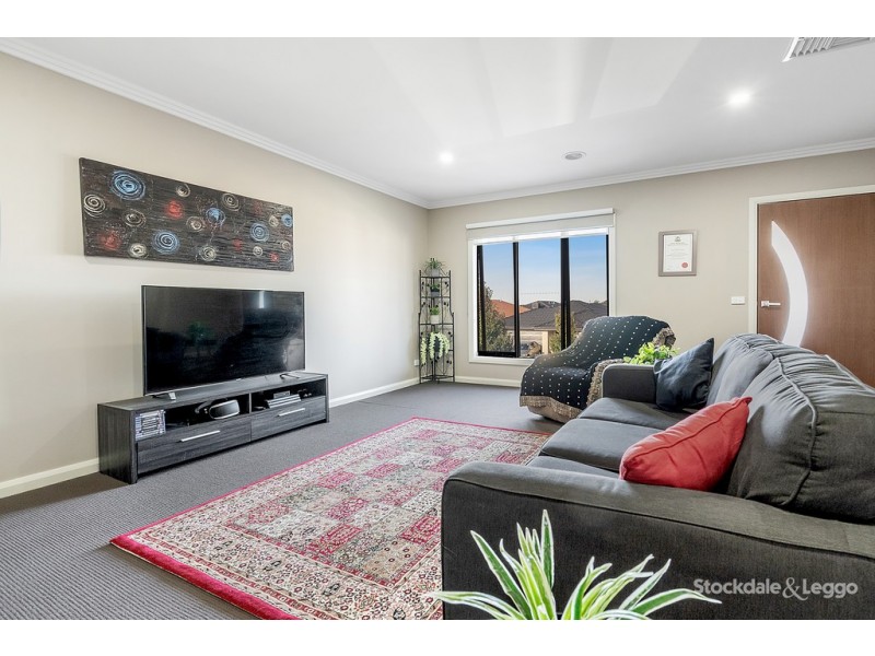 16 Reveille Way, Mickleham VIC 3064