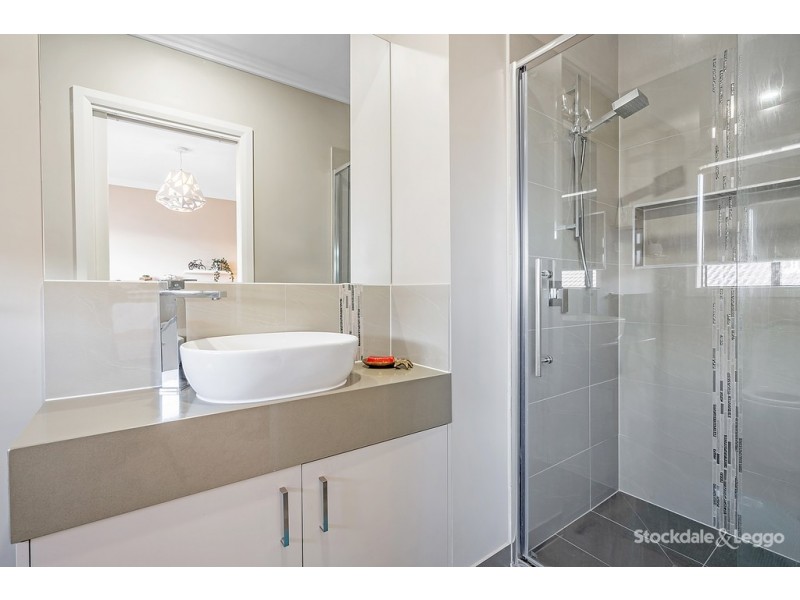 16 Reveille Way, Mickleham VIC 3064