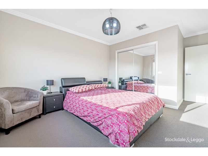 16 Reveille Way, Mickleham VIC 3064