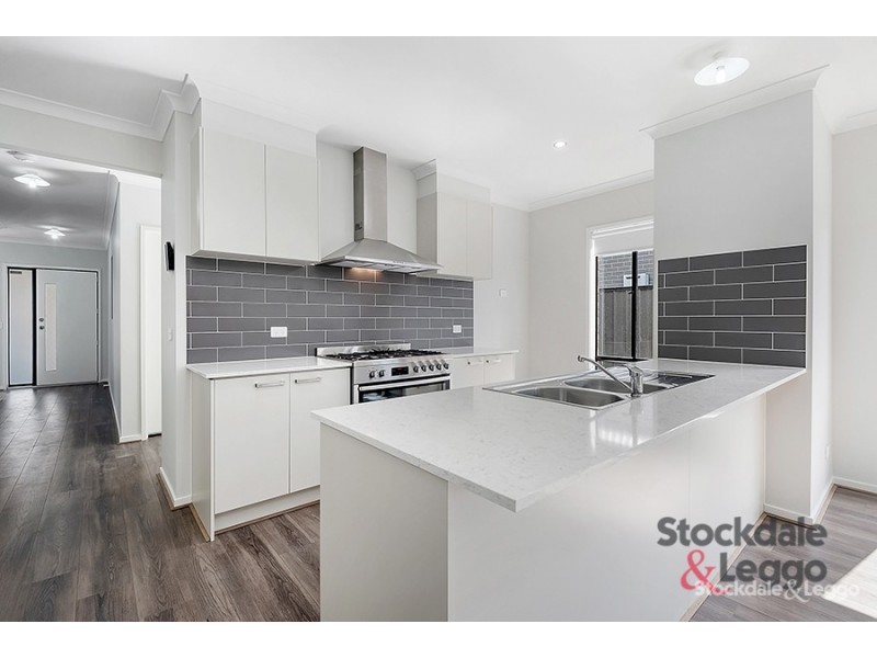 41 Coolaman Drive, Craigieburn VIC 3064