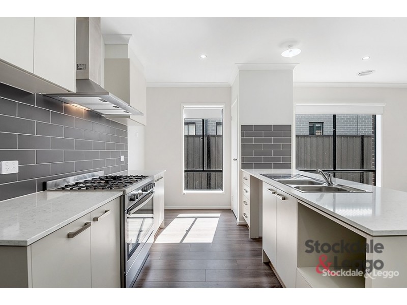 41 Coolaman Drive, Craigieburn VIC 3064