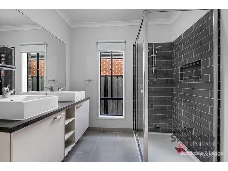 41 Coolaman Drive, Craigieburn VIC 3064