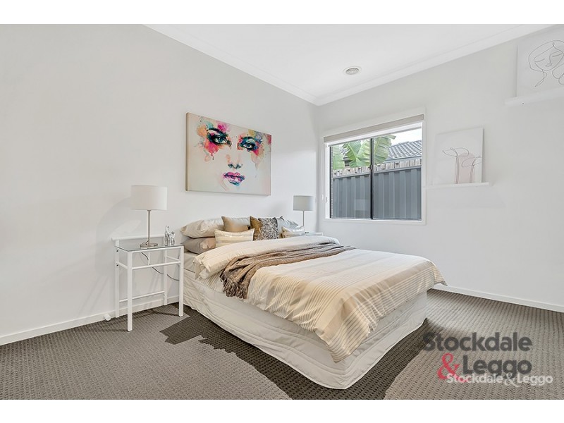 30 Cradle Mountain Drive, Craigieburn VIC 3064
