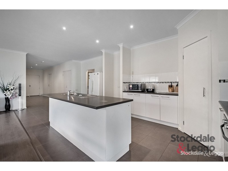 26 Grove Road, Craigieburn VIC 3064