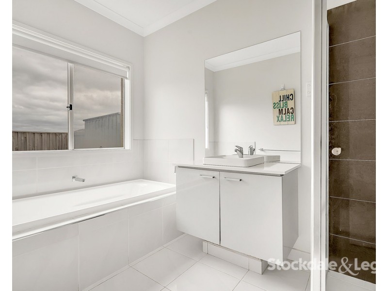 31 Celeste Street, Mickleham VIC 3064