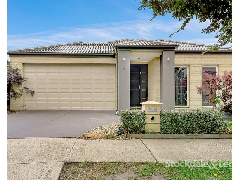 31 Celeste Street, Mickleham VIC 3064