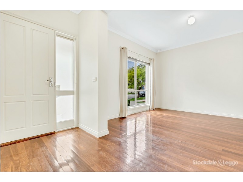 6 Beechville Place, Craigieburn VIC 3064