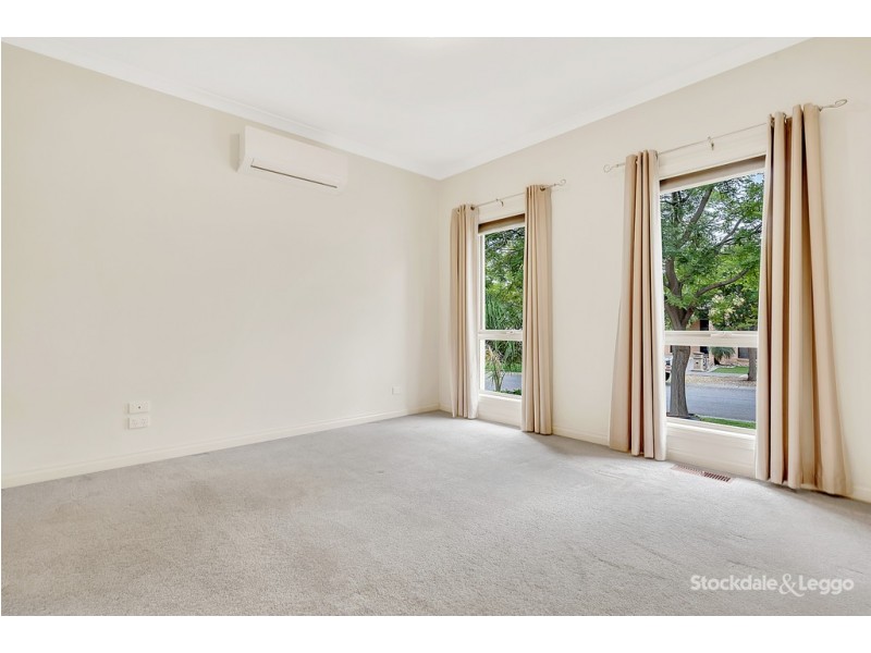 6 Beechville Place, Craigieburn VIC 3064