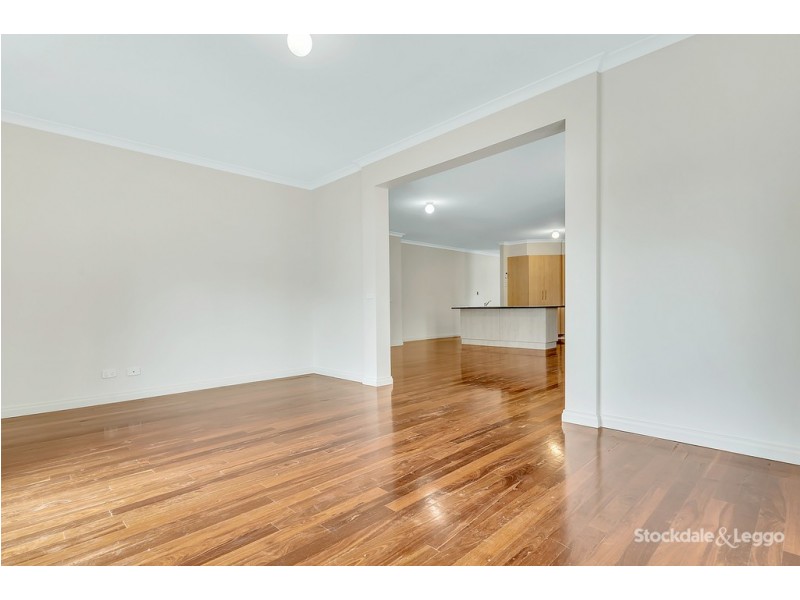 6 Beechville Place, Craigieburn VIC 3064