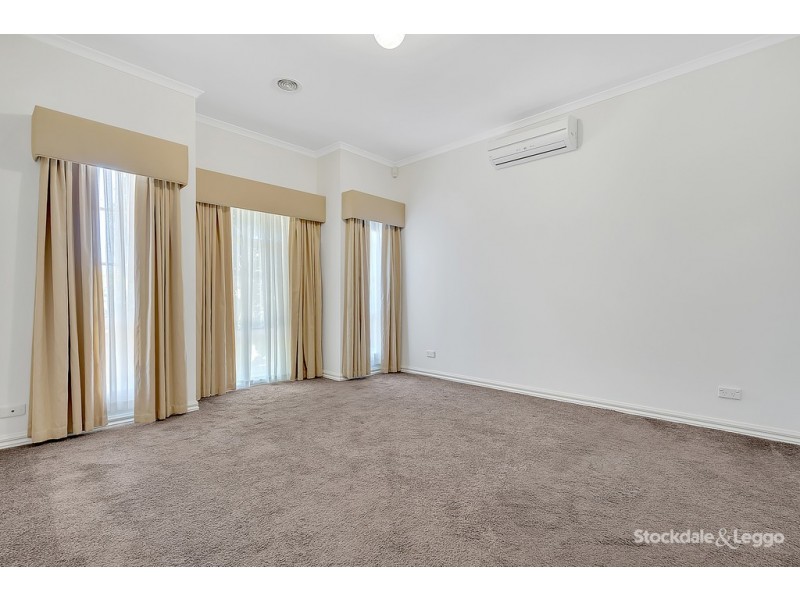 21 Statesman Avenue, Roxburgh Park VIC 3064