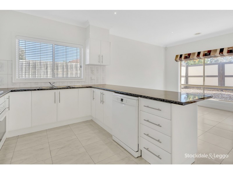 21 Statesman Avenue, Roxburgh Park VIC 3064