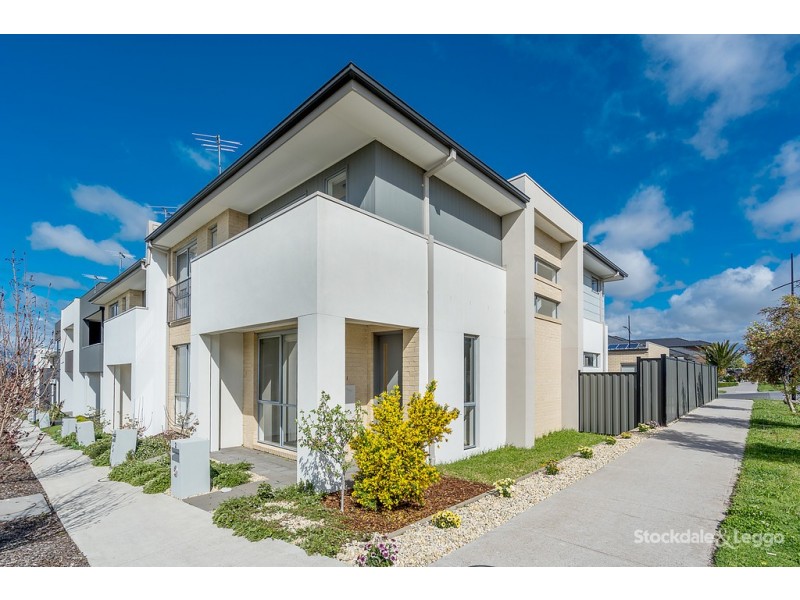 2 Ely Walk, Craigieburn VIC 3064