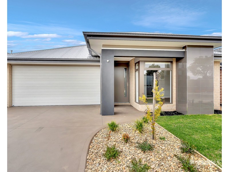 14 Scolopia Street, Craigieburn VIC 3064