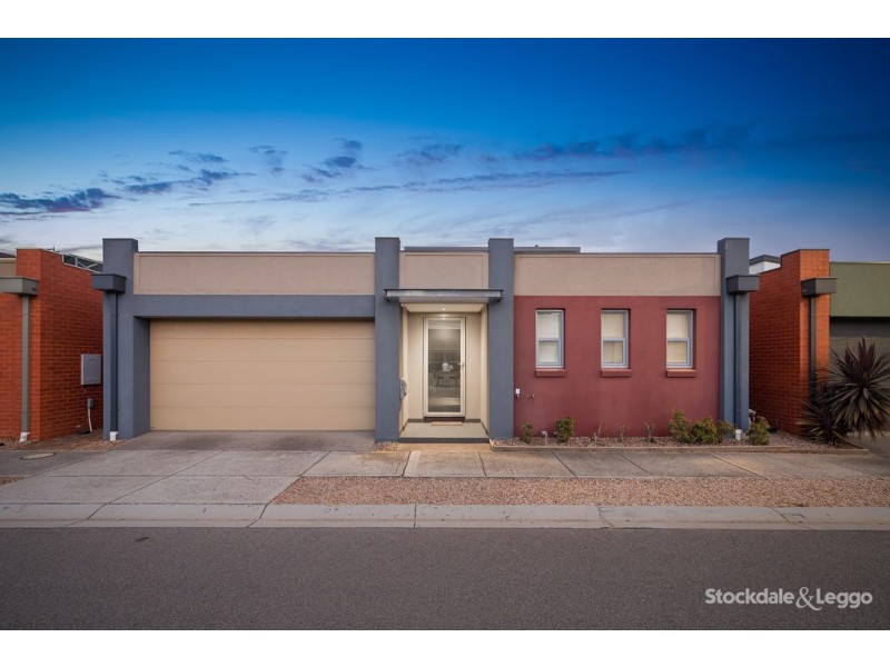 8 Applewood Way, Craigieburn VIC 3064