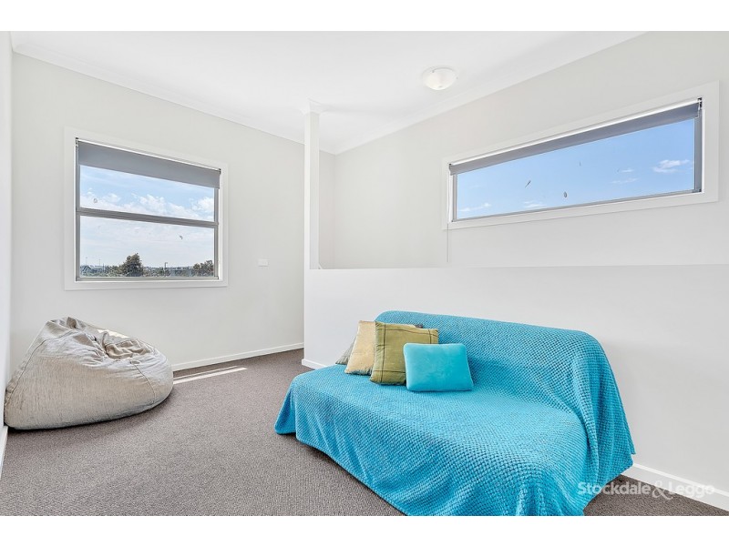 19 / 24 Healesville Loop, Craigieburn VIC 3064
