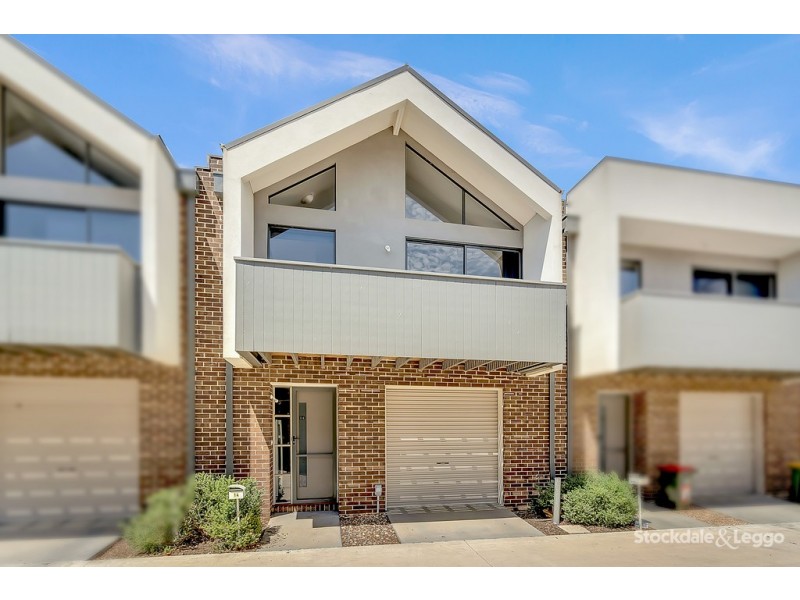 14 / 24-36 Healesville Loop, Craigieburn VIC 3064
