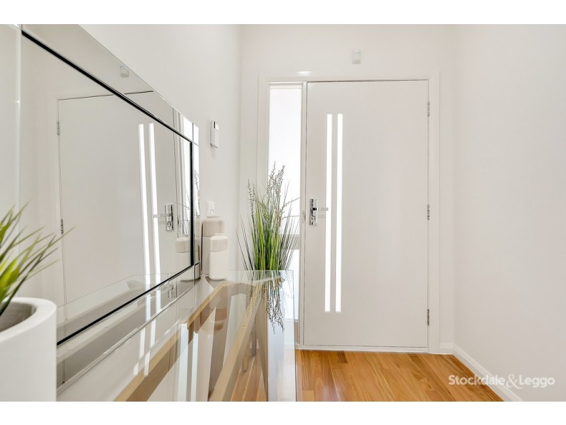 77 Bridgehaven Drive, Craigieburn VIC 3064