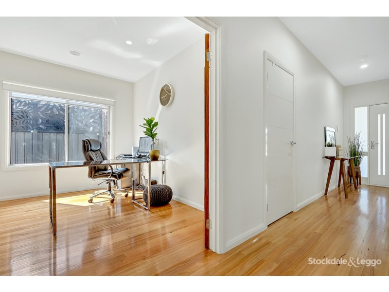 77 Bridgehaven Drive, Craigieburn VIC 3064