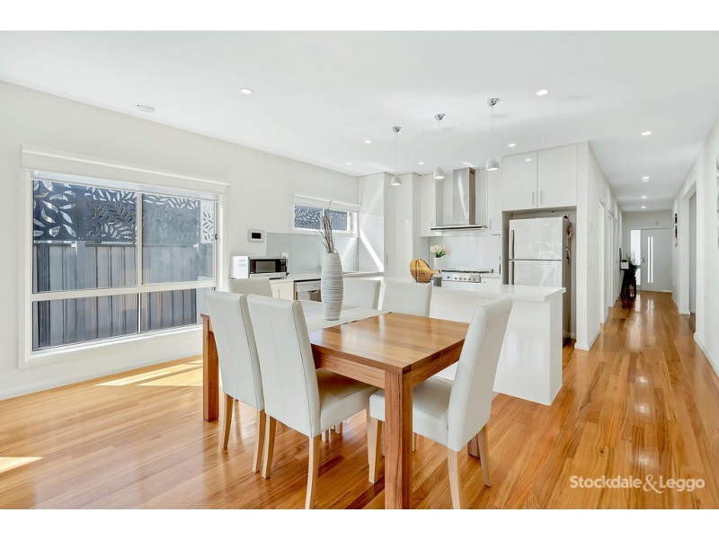 77 Bridgehaven Drive, Craigieburn VIC 3064