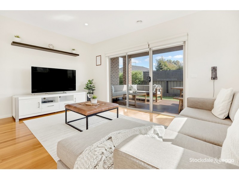 77 Bridgehaven Drive, Craigieburn VIC 3064