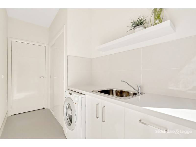 77 Bridgehaven Drive, Craigieburn VIC 3064