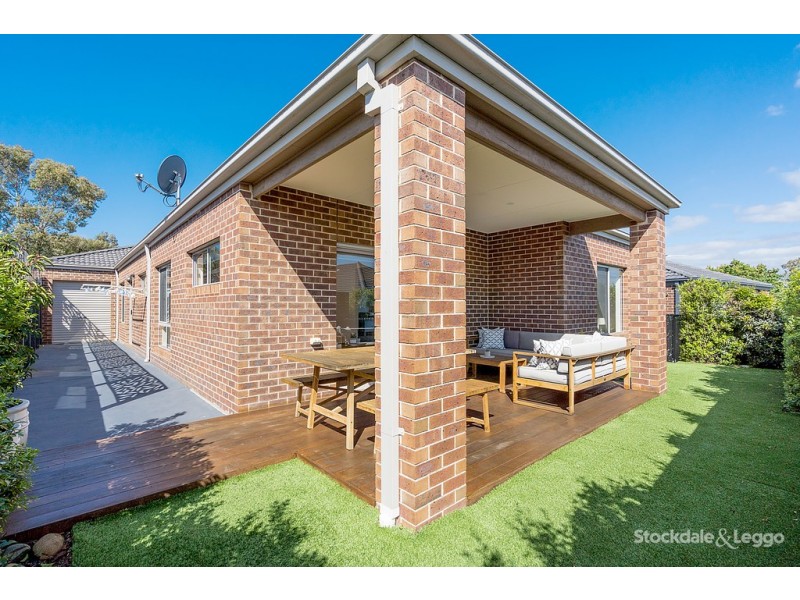 77 Bridgehaven Drive, Craigieburn VIC 3064