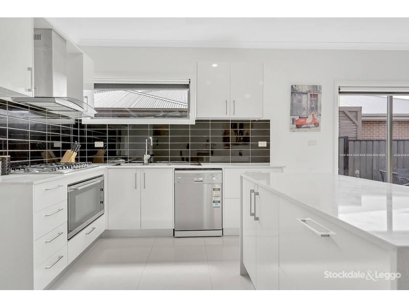 9 Vision Road, Craigieburn VIC 3064