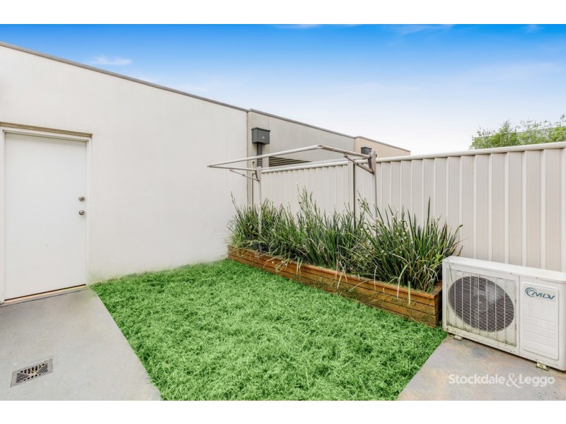 54 Grattan Cove, Craigieburn VIC 3064