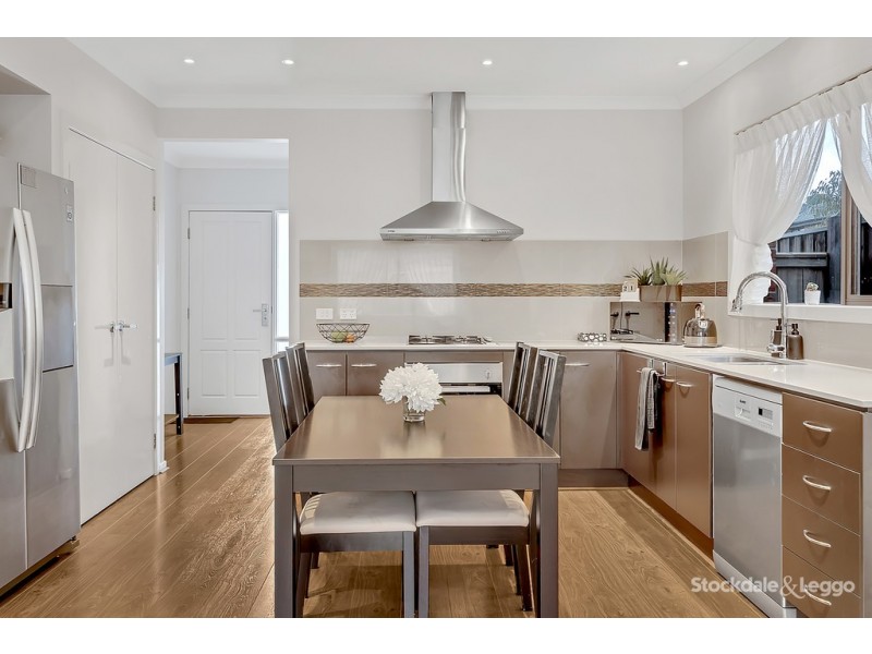 37 Rosette Parade, Mickleham VIC 3064