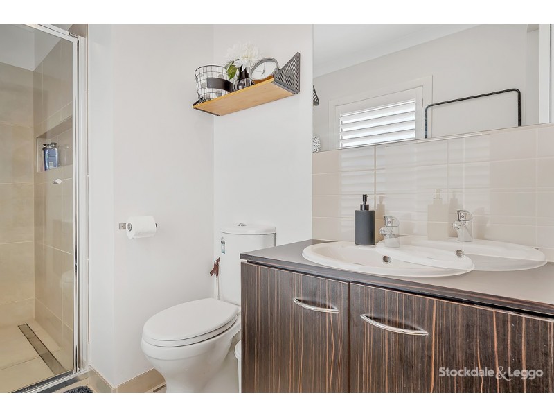 37 Rosette Parade, Mickleham VIC 3064