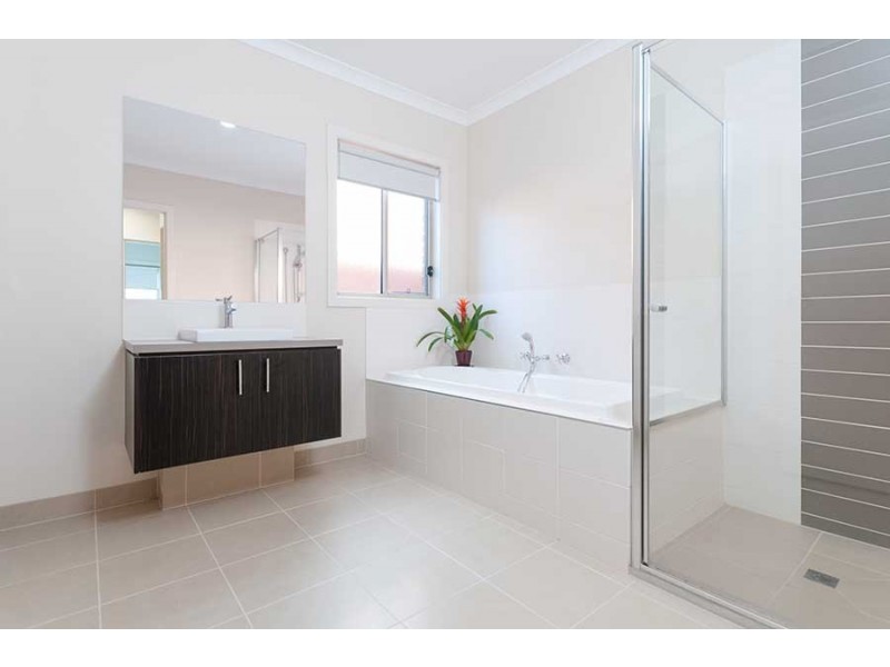 10 Bevan Lane, Craigieburn VIC 3064