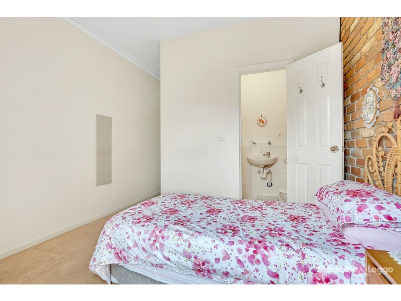 10 Kirkbride Way, Craigieburn VIC 3064