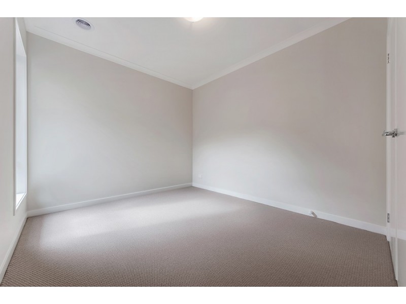 7 Paxton Street, Craigieburn VIC 3064