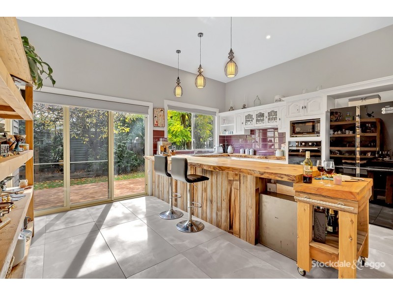 26 Wrixon Street, Romsey VIC 3434