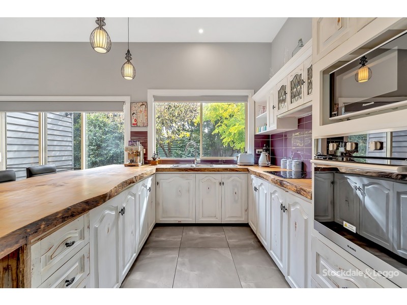 26 Wrixon Street, Romsey VIC 3434