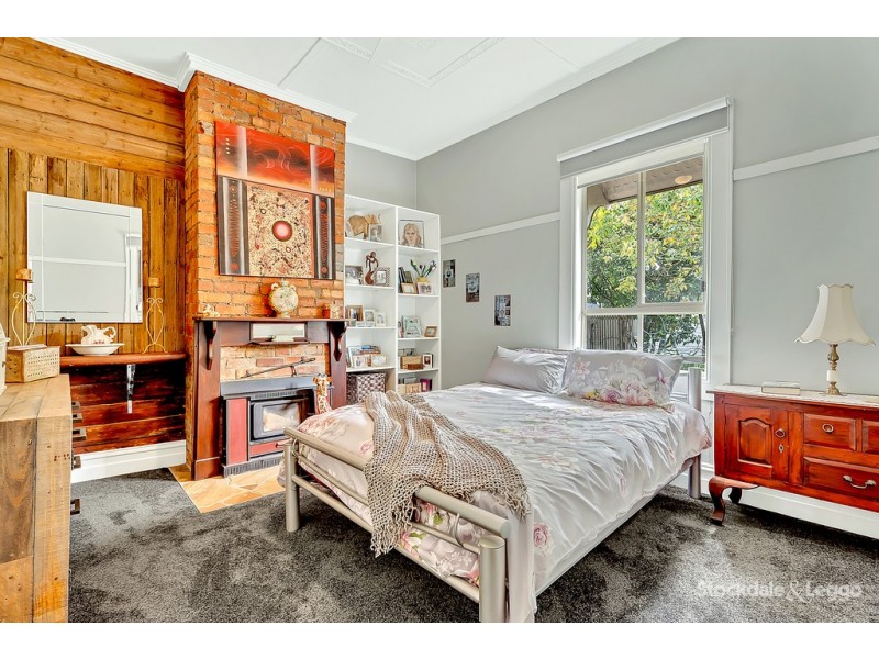 26 Wrixon Street, Romsey VIC 3434