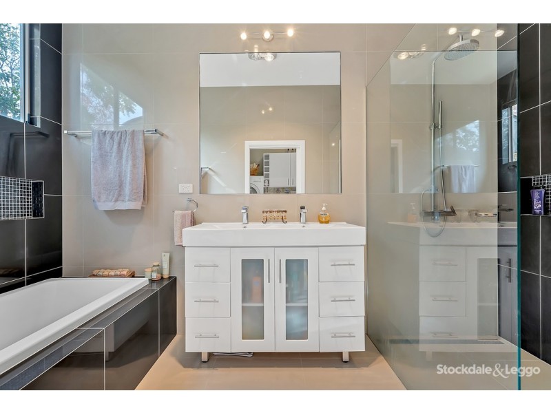 26 Wrixon Street, Romsey VIC 3434