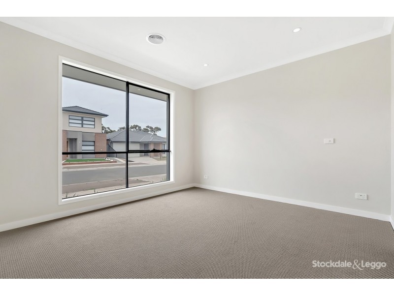 15 Mottlecah Circuit, Craigieburn VIC 3064