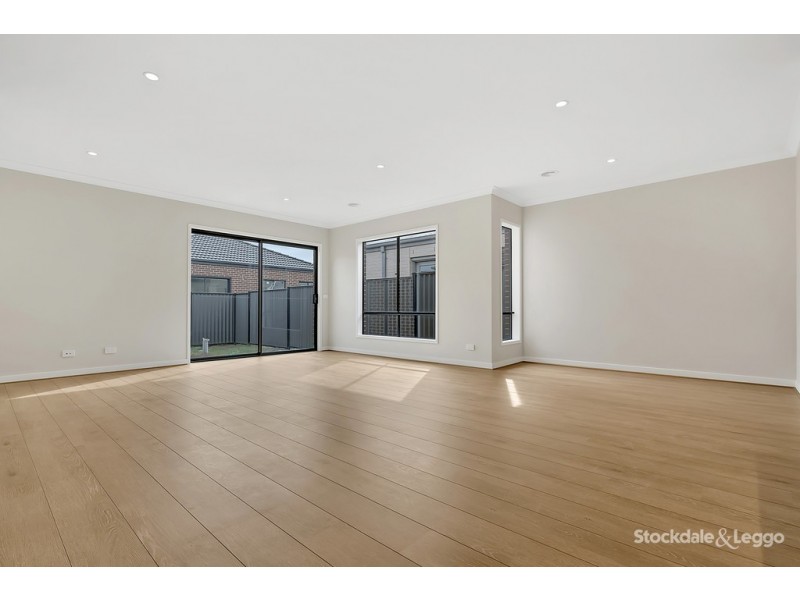 15 Mottlecah Circuit, Craigieburn VIC 3064