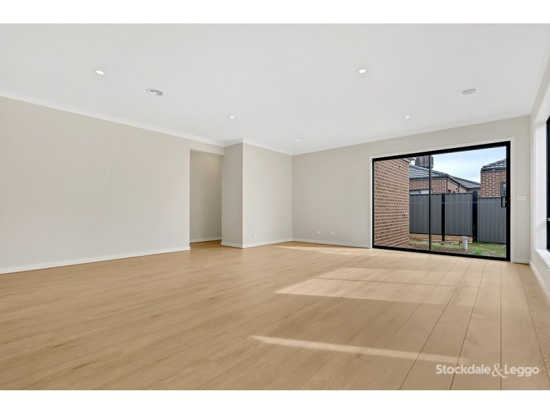 15 Mottlecah Circuit, Craigieburn VIC 3064