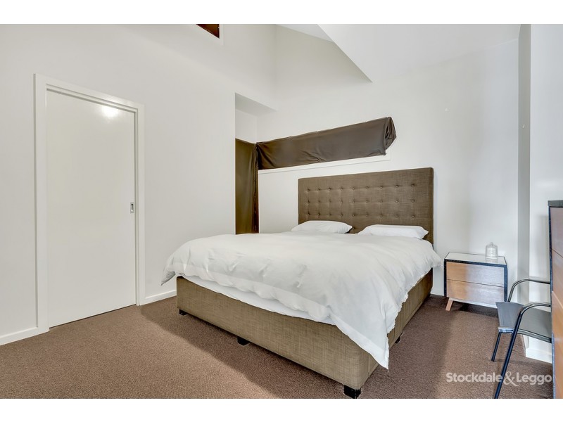 25 / 24-36 Healesville Loop, Craigieburn VIC 3064