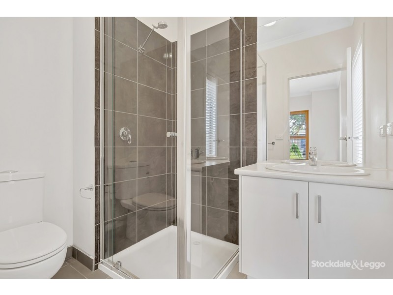 60 Craigmoor Crescent, Mernda VIC 3754