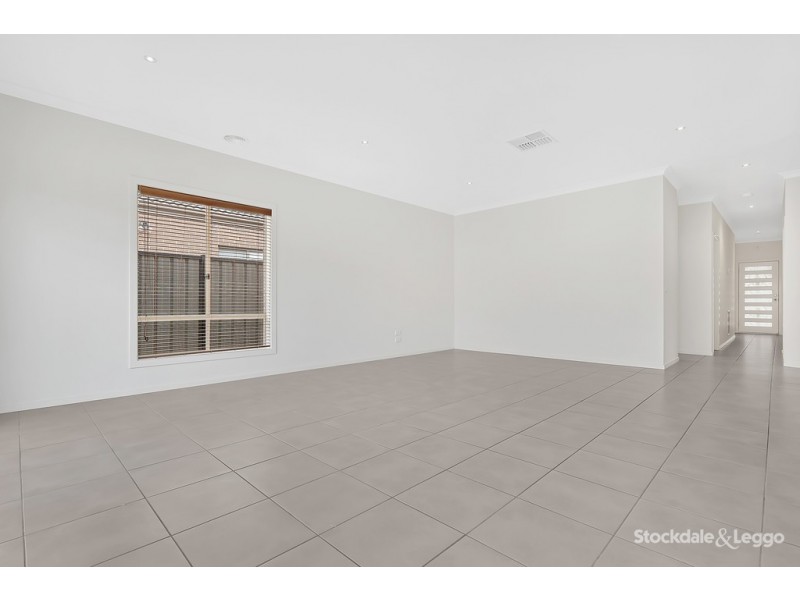 60 Craigmoor Crescent, Mernda VIC 3754