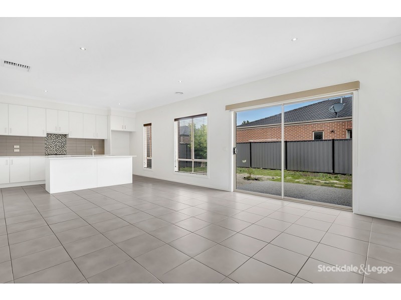 60 Craigmoor Crescent, Mernda VIC 3754