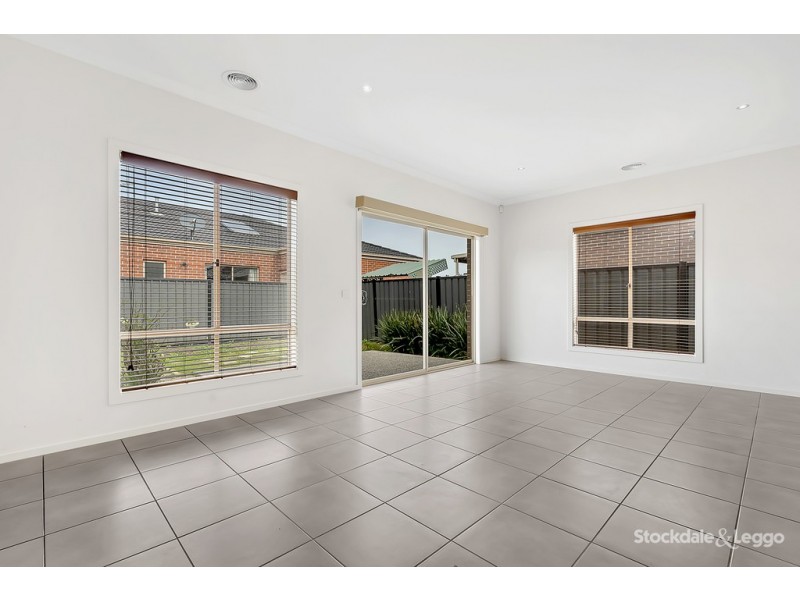 60 Craigmoor Crescent, Mernda VIC 3754