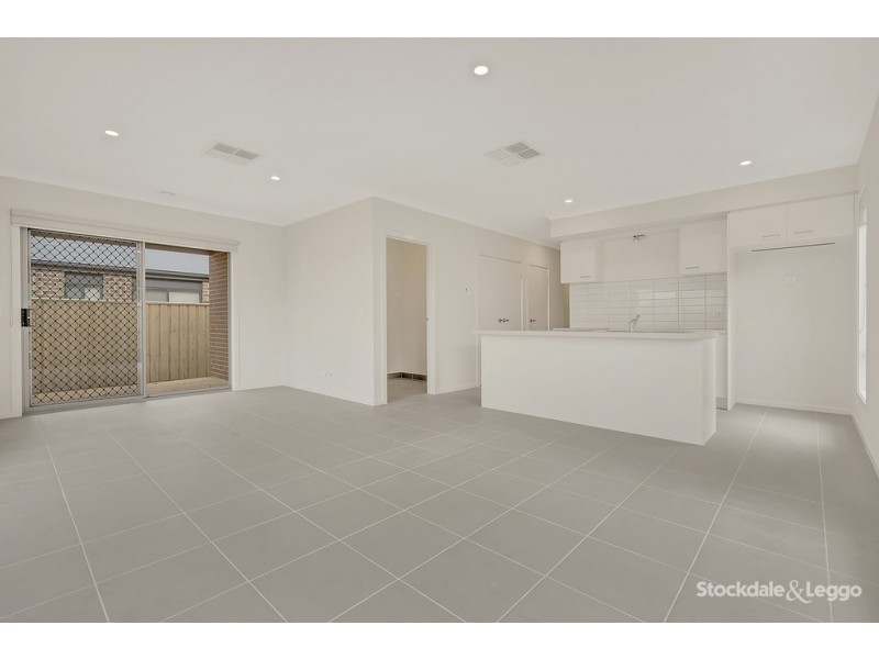 21 Herridge Street, Mickleham VIC 3064