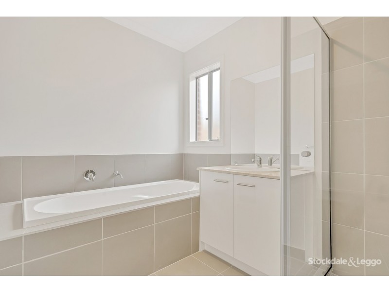 21 Herridge Street, Mickleham VIC 3064